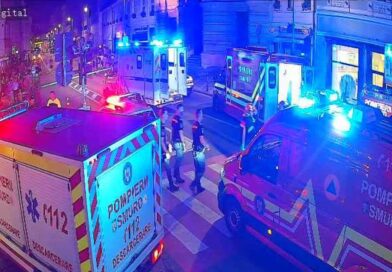 O mașină a intrat într-un grup de oameni, în Germania: mai mulți răniți. Poliția a deschis focul asupra vehiculului